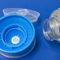 マヨネーズのフタを取り外したところ