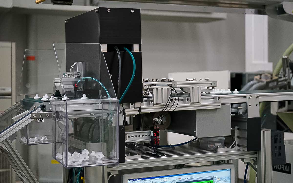 アスカカンパニーのカメラ検査ライン