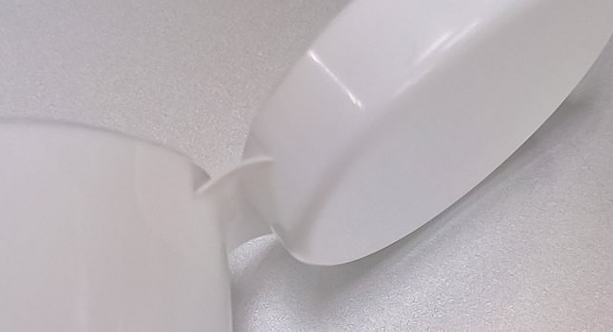 バタフライヒンジキャップ