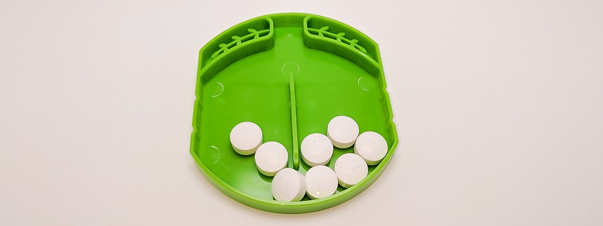 龍角散タブレットケースの上蓋を外したところ