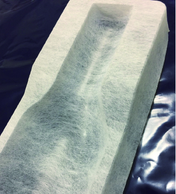 不織布を使ったボトルトレー