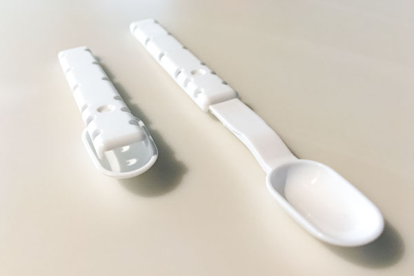 プラスチック製N100折り畳みスプーン