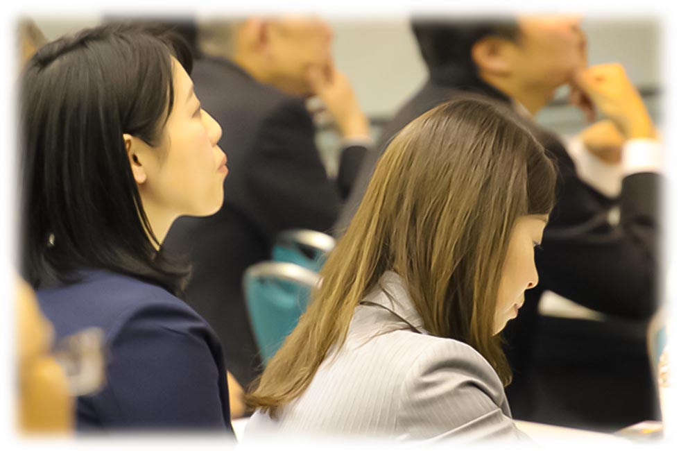 成果発表発表風景3