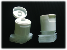 セット済みスパウトとヒンジキャップ